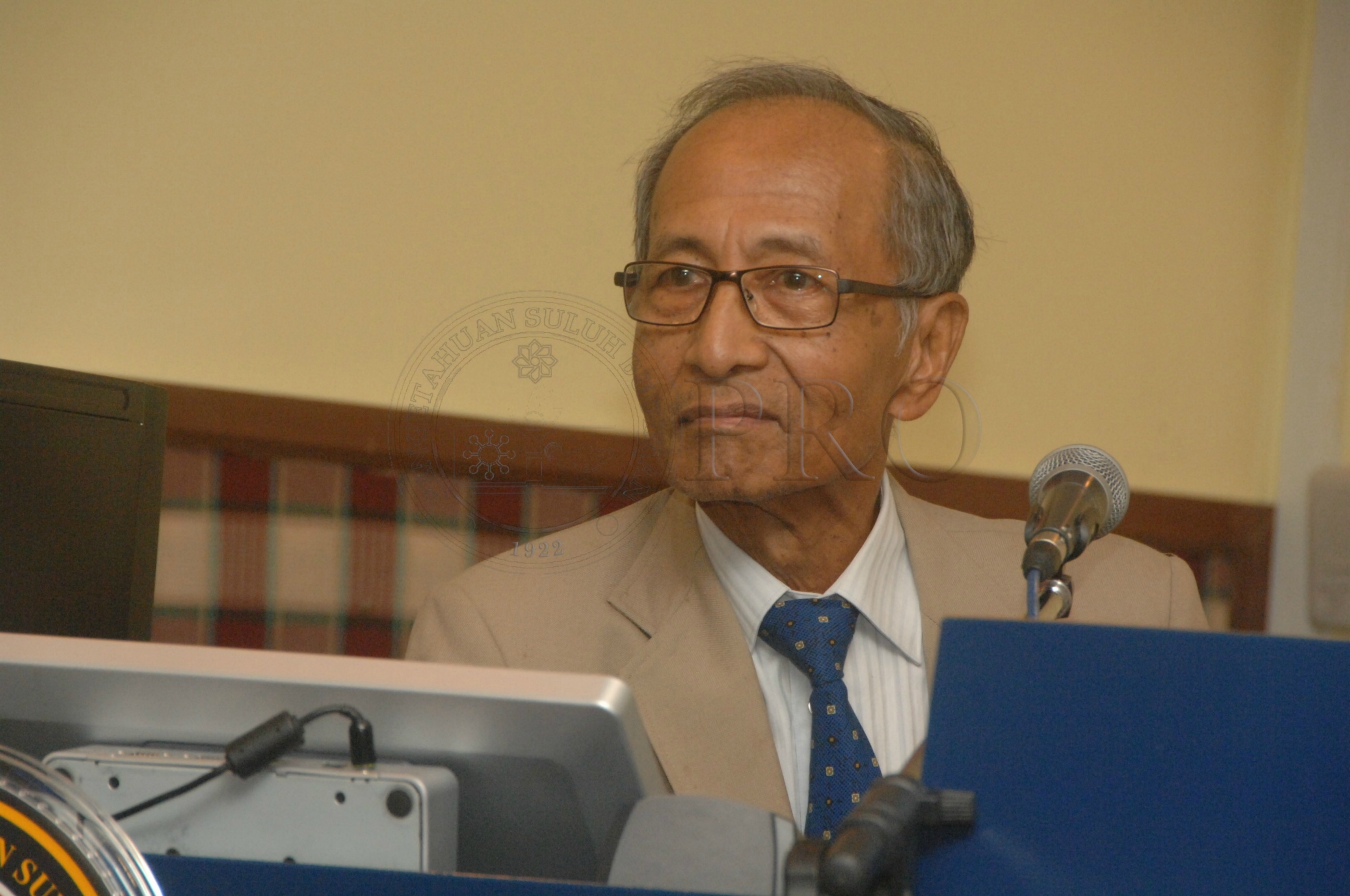 PRO 14 34 WACANA FBA 0133